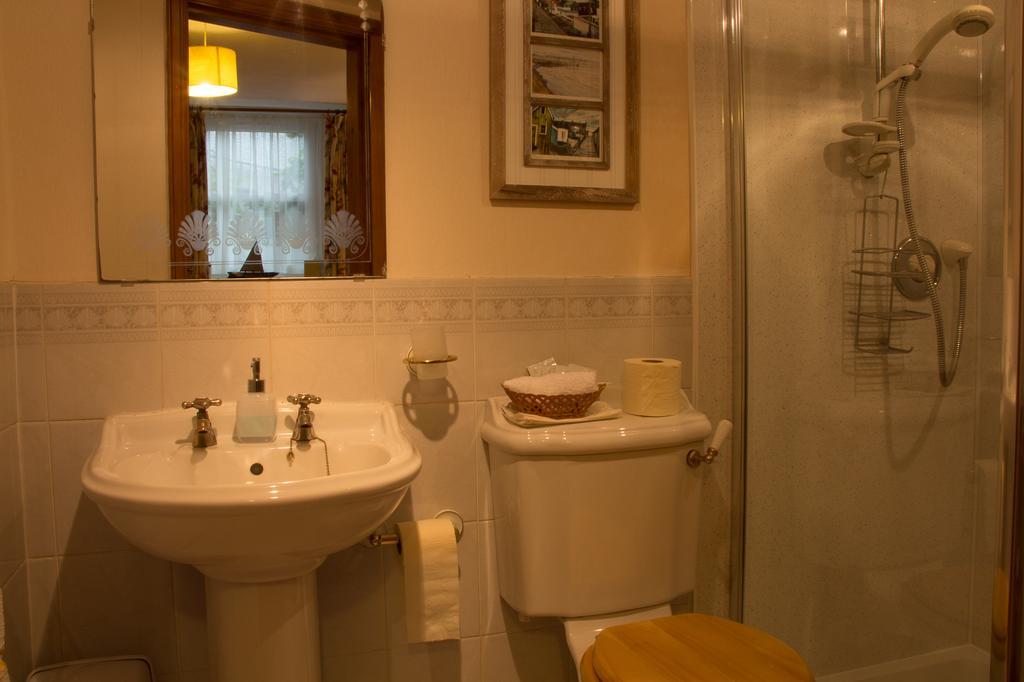 Roselea House Hotel Aberdeen Ngoại thất bức ảnh